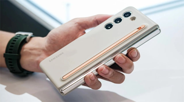 Samsung giải thích lý do Galaxy Z Fold5 không có khe cắm S Pen